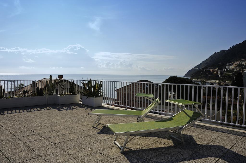 Hotel Garden Laigueglia Esterno foto